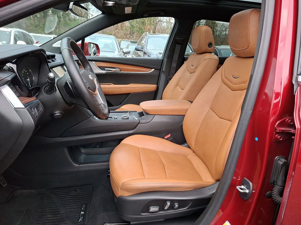 Used 2020 Cadillac XT5 Premium Luxury image 9