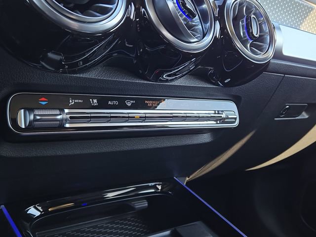New 2026 Mercedes-Benz GLB 250 4MATIC image 13