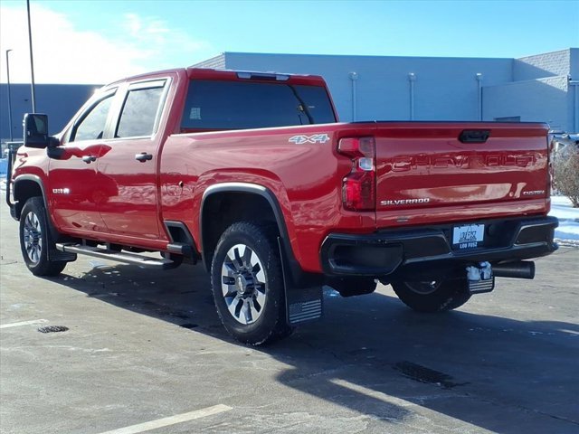 Used 2024 Chevrolet Silverado 2500 Custom w/ Custom Value Package image 5
