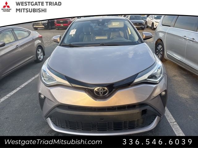 Used 2020 Toyota C-HR LE image 2