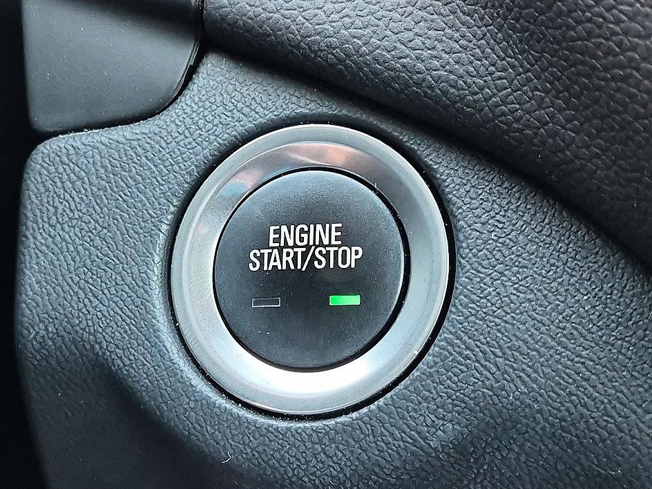 Used 2023 Chevrolet Equinox LT AWD/4WD image 25