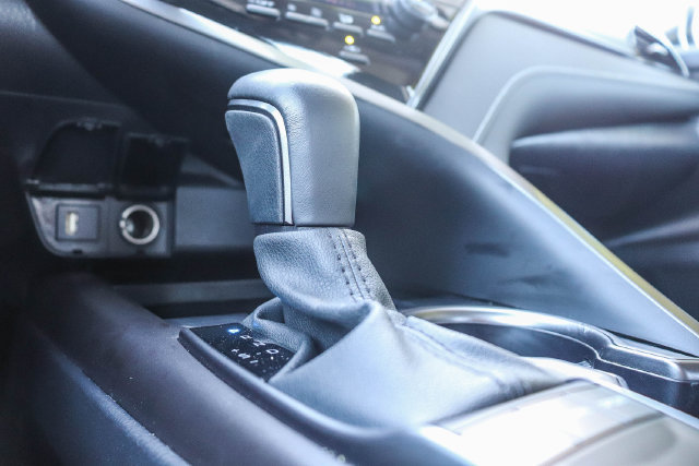 Used 2024 Toyota Camry SE w/ Convenience Package FWD image 23