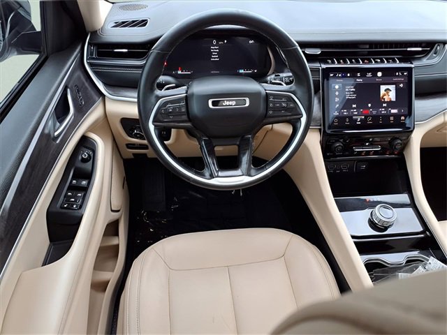 Used 2021 Jeep Grand Cherokee L Limited image 6