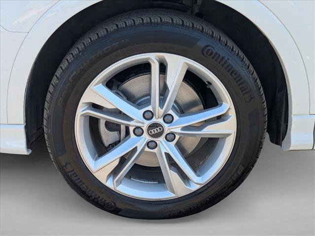 Used 2022 Audi Q3 2.0T Premium Plus w/ Premium Plus Package AWD/4WD image 24