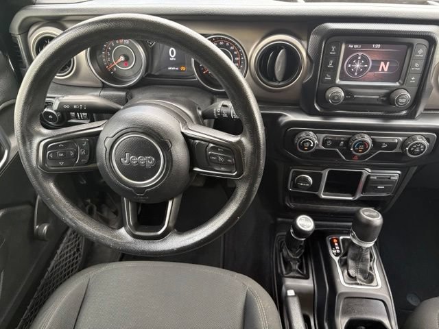 Used 2020 Jeep Wrangler Sport AWD/4WD image 3