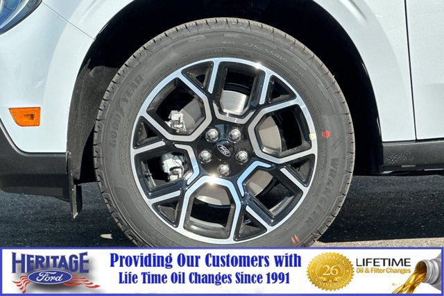 New 2026 Ford Maverick Lariat w/ 4K Tow Package image 25