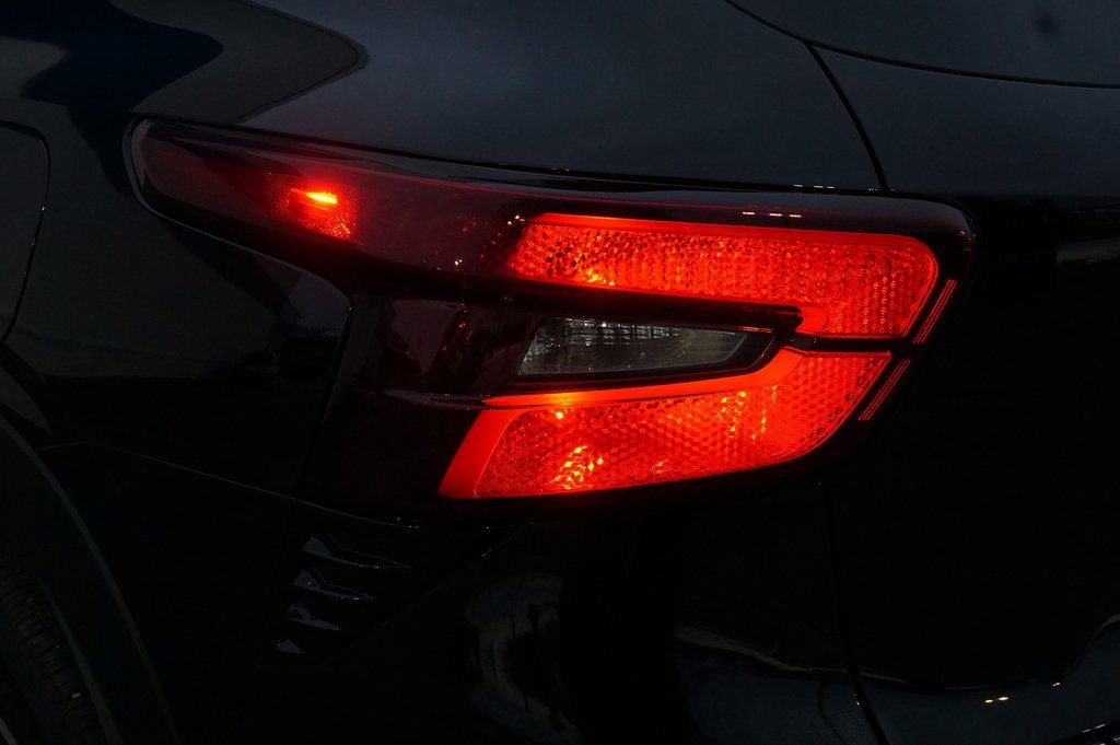 Certified 2024 Chevrolet Trax LT w/ LT Convenience Package image 29