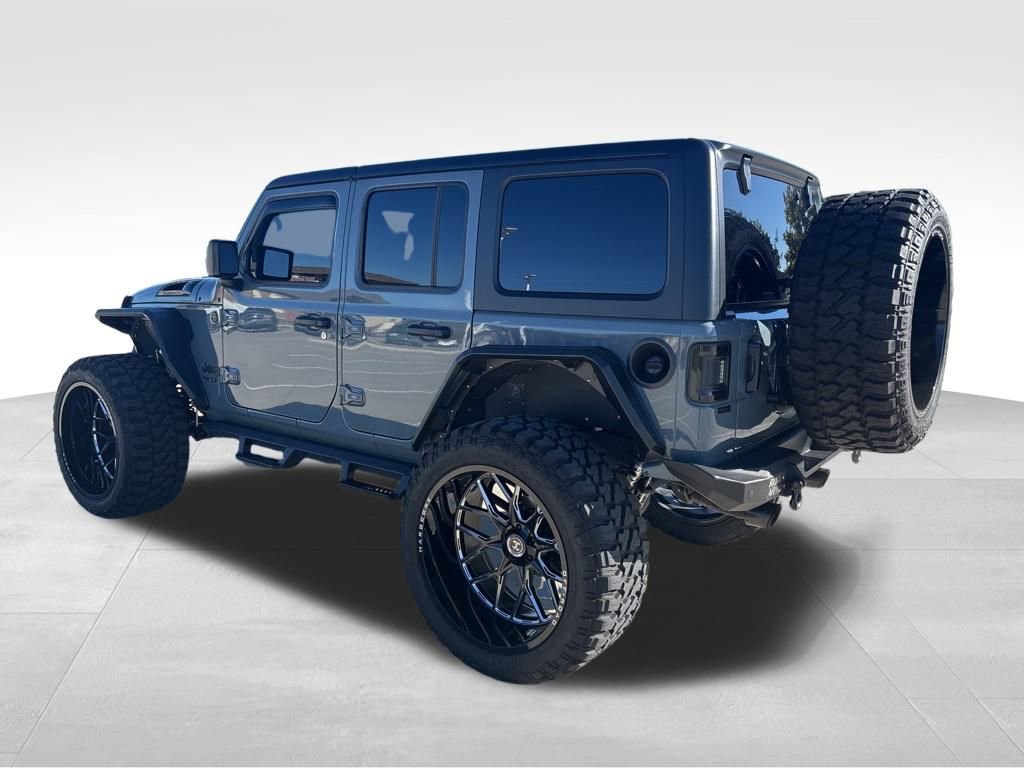Used 2024 Jeep Wrangler Sport S image 4