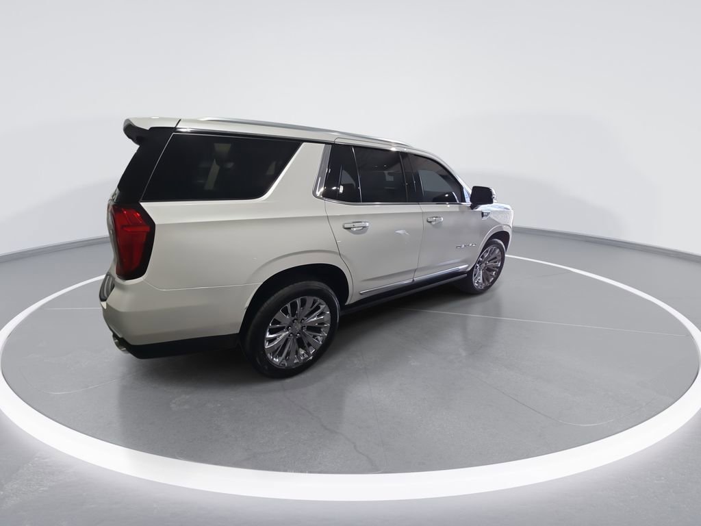 Used 2021 GMC Yukon Denali w/ Denali Premium Package image 8