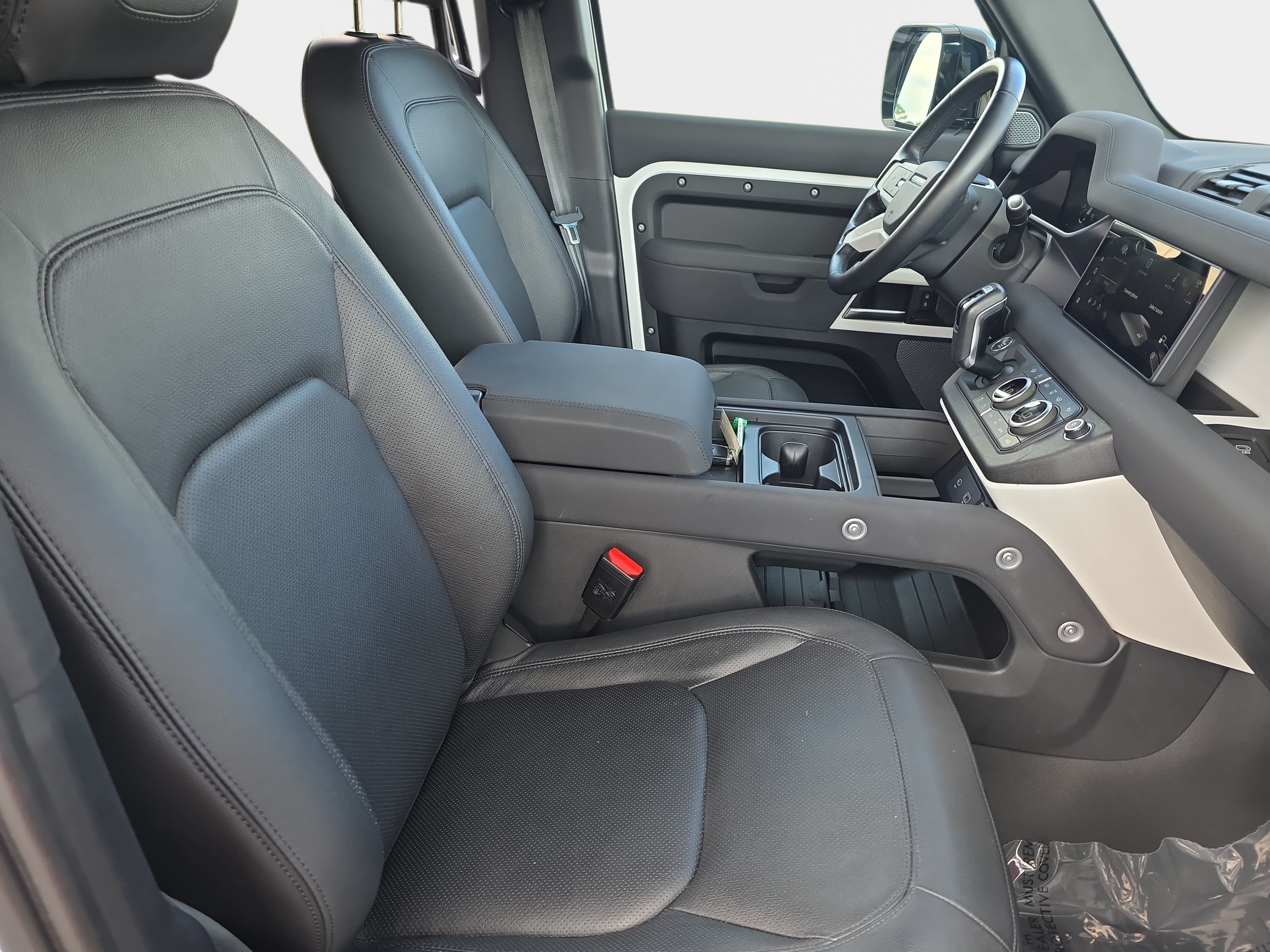 Certified 2023 Land Rover Defender 110 S AWD/4WD image 10