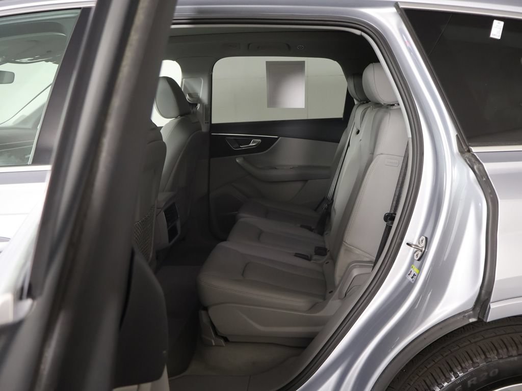 Used 2022 Audi Q7 3.0T Premium Plus AWD/4WD image 36