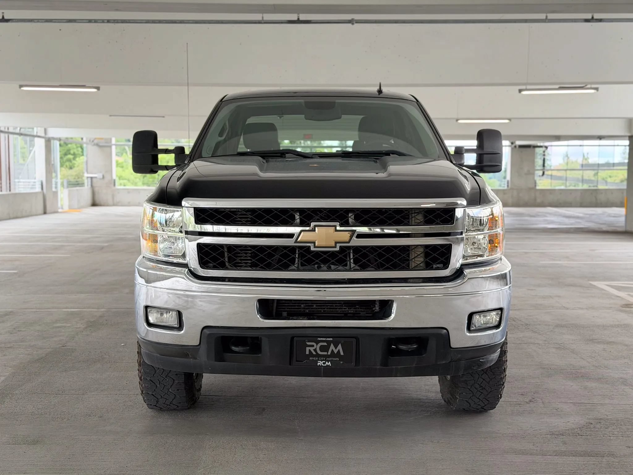 Used 2011 Chevrolet Silverado 2500 LT w/ Interior Plus Package AWD/4WD image 2