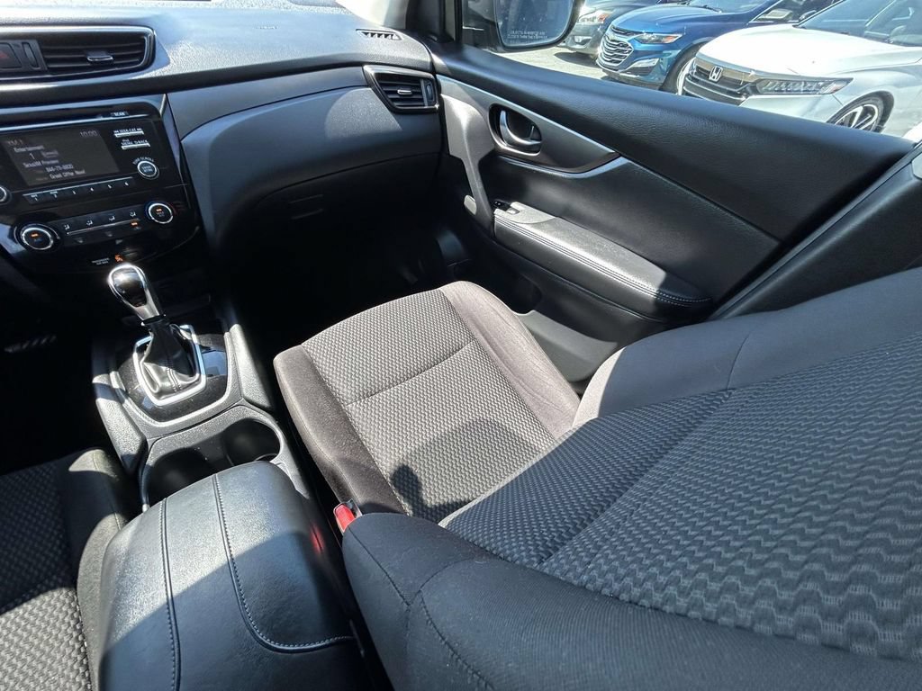 Used 2017 Nissan Rogue Sport S w/ S Appearance Package FWD image 14