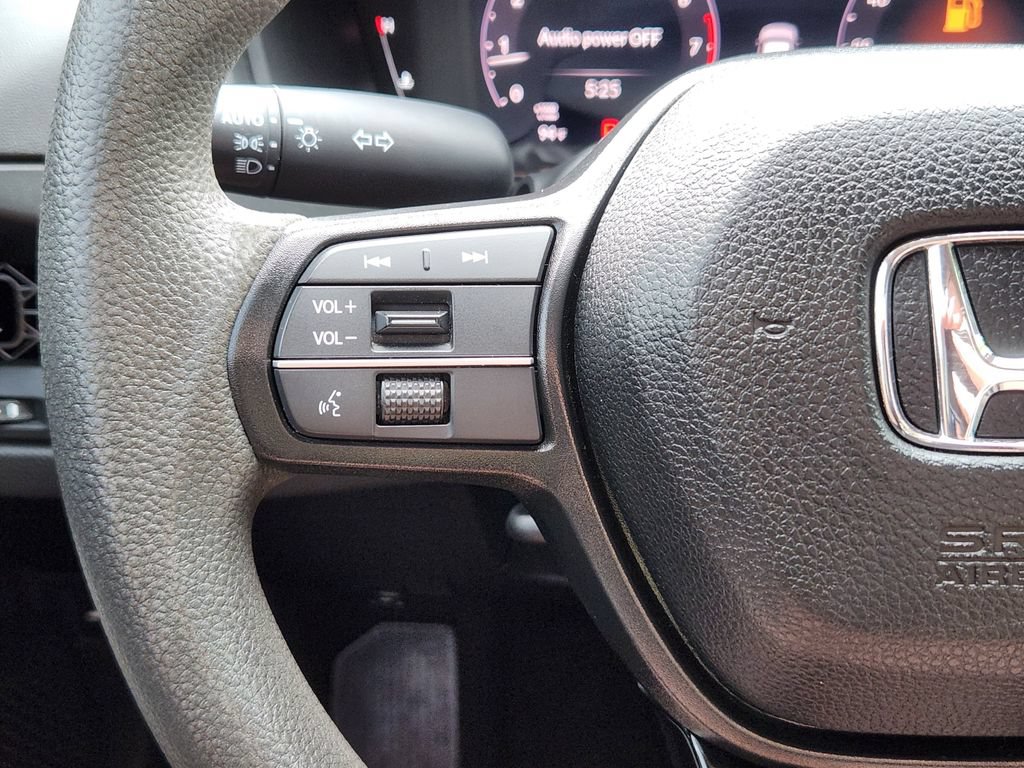 Used 2023 Honda Accord EX image 17