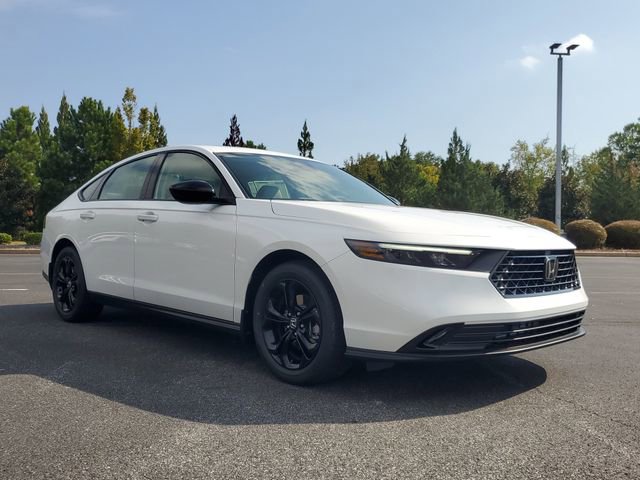 Used 2025 Honda Accord SE image 3