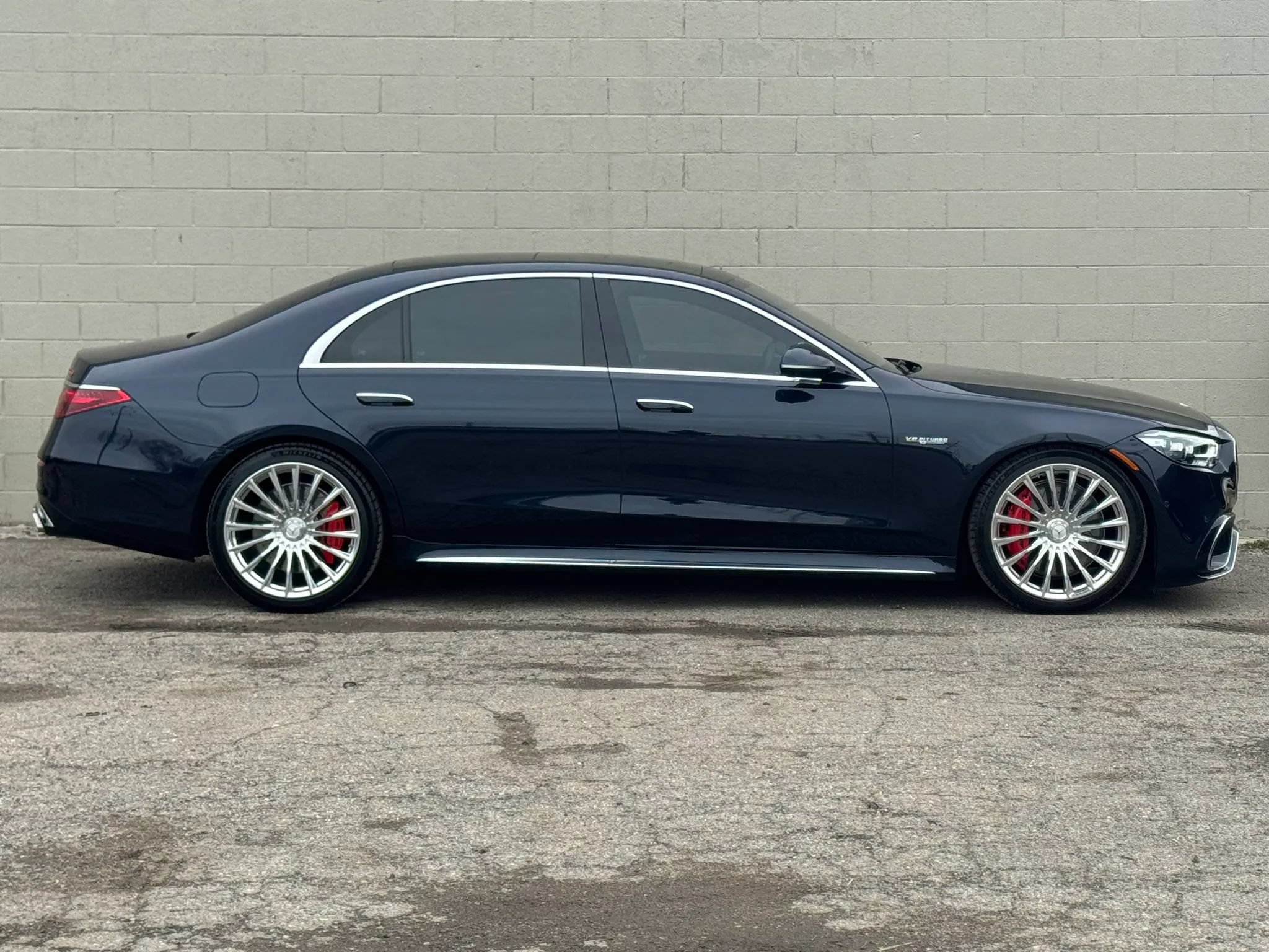 Used 2024 Mercedes-Benz S 63 AMG S image 12