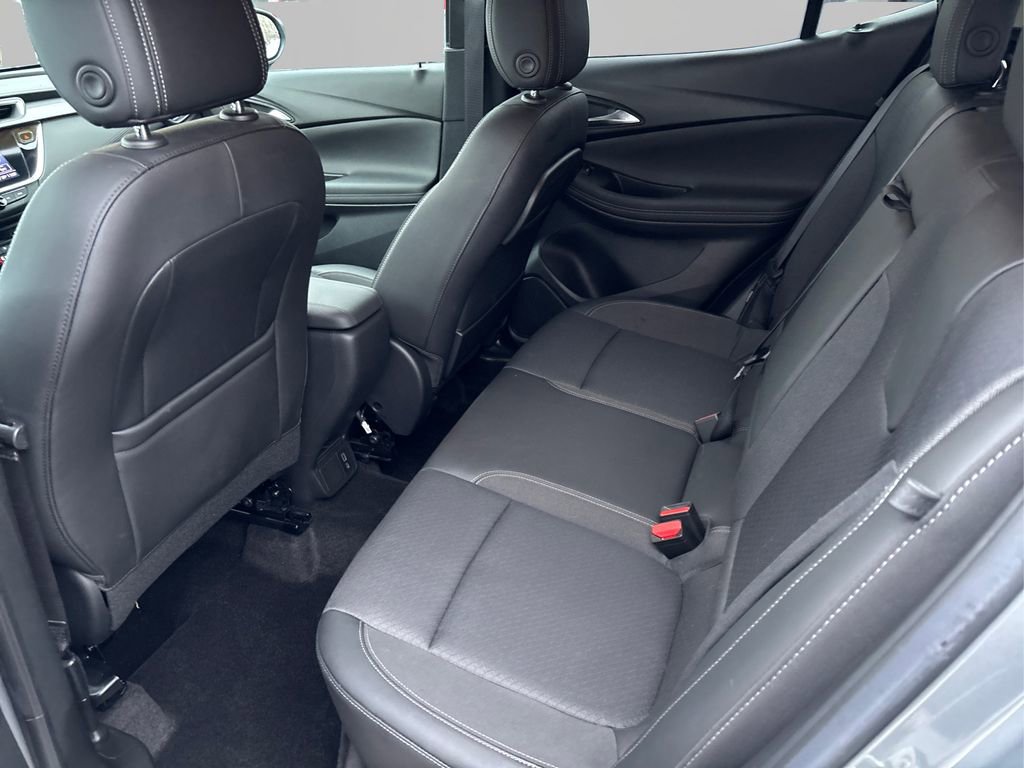 Used 2023 Buick Encore GX Select image 10