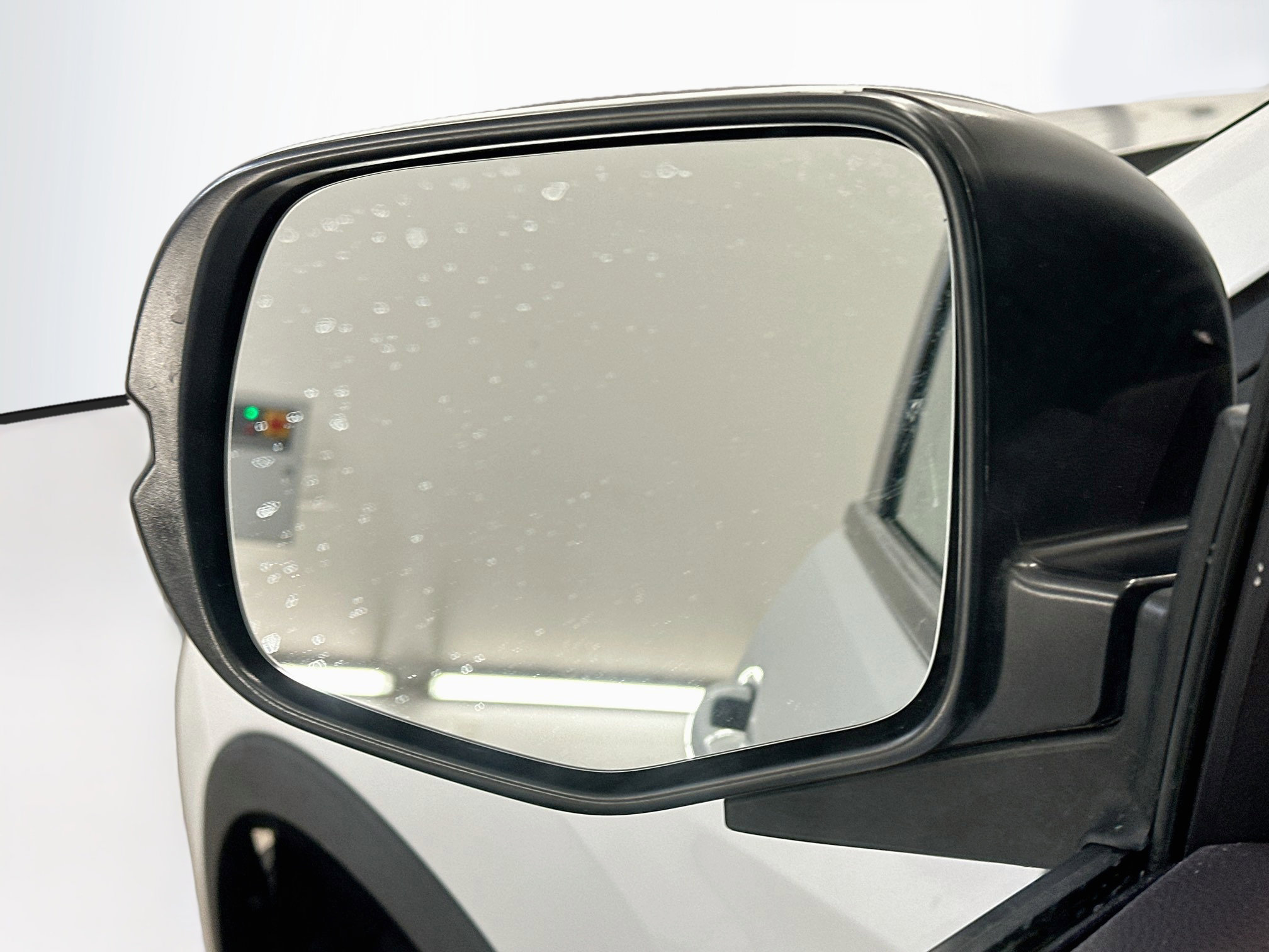 Used 2023 Honda Passport EX-L image 16