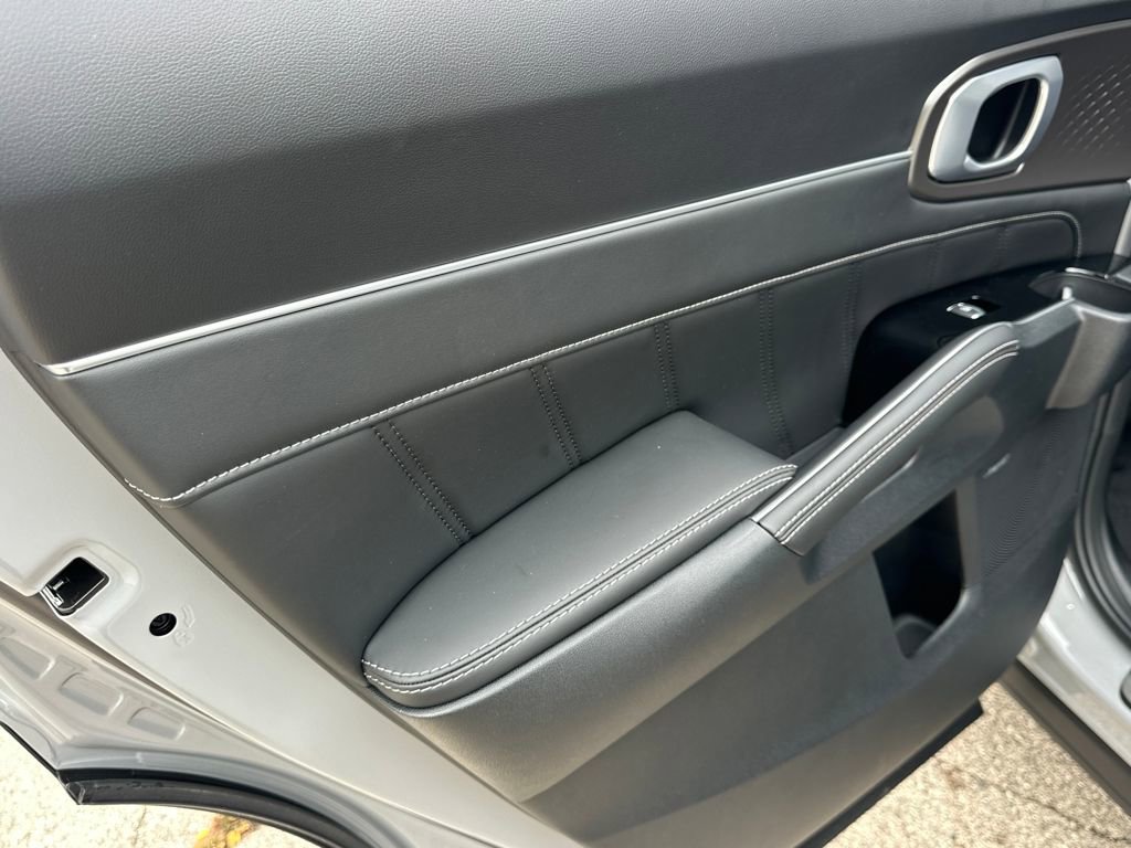 New 2026 Kia Sorento SX image 15