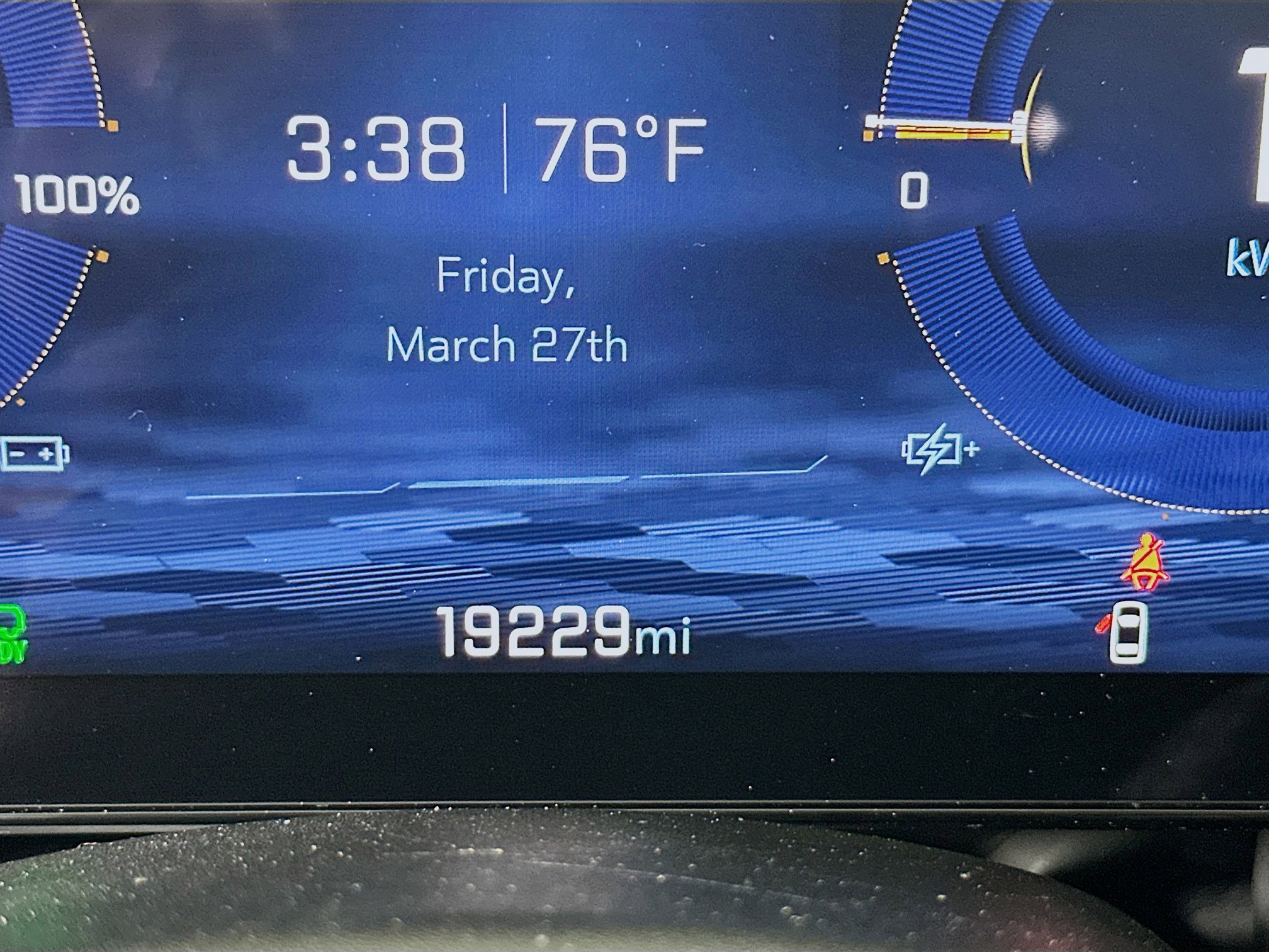 Used 2025 Chevrolet Equinox EV LT w/ Convenience Package FWD image 19