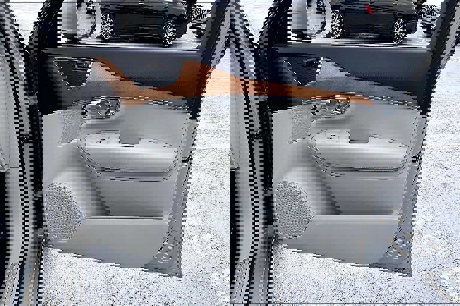 Used 2018 Volvo XC90 T6 Inscription w/ Convenience Package image 21