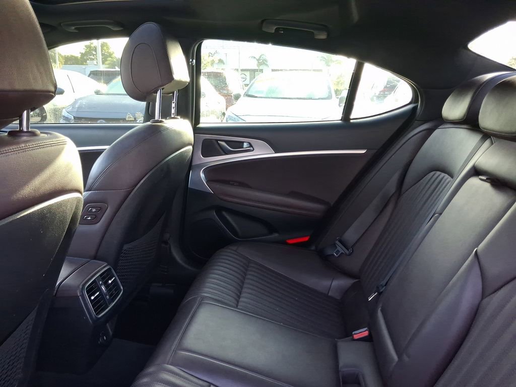 Used 2022 Genesis G70 2.0T w/ Prestige Package image 7