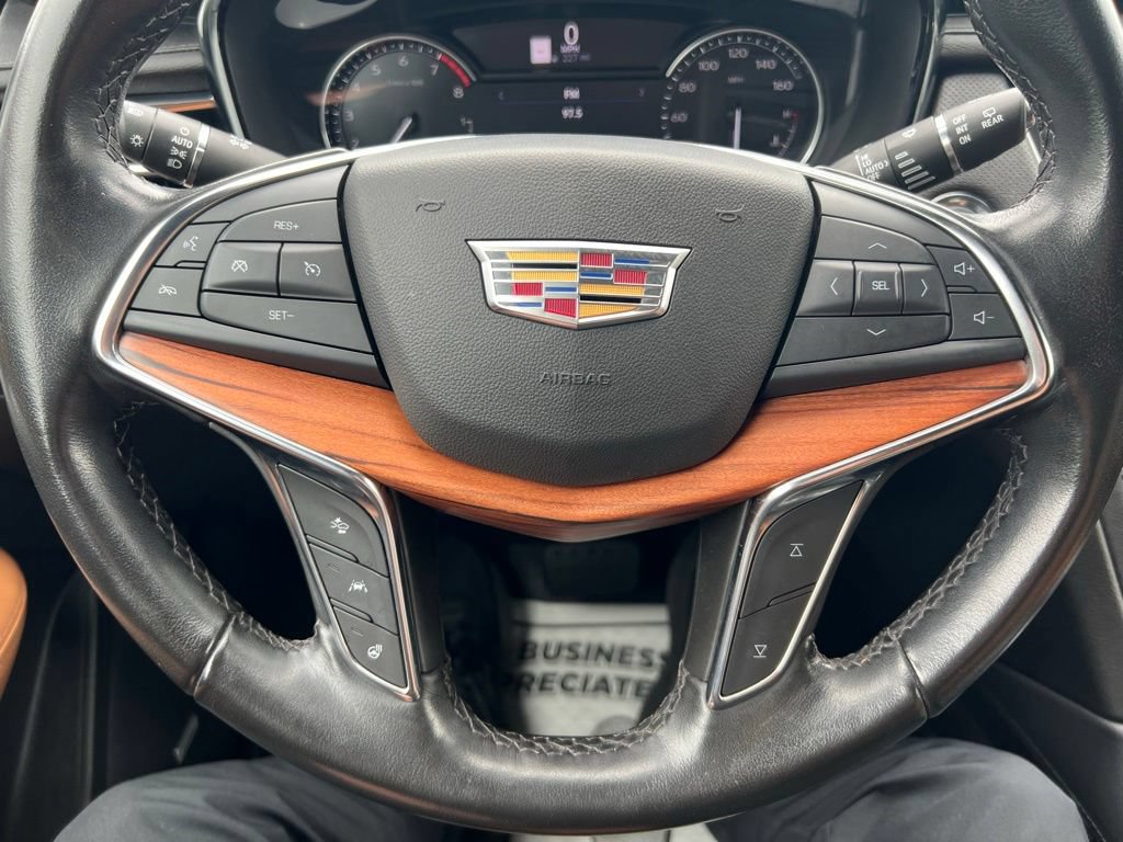 Used 2022 Cadillac XT5 Premium Luxury w/ LPO, Floor Liner Package AWD/4WD image 27