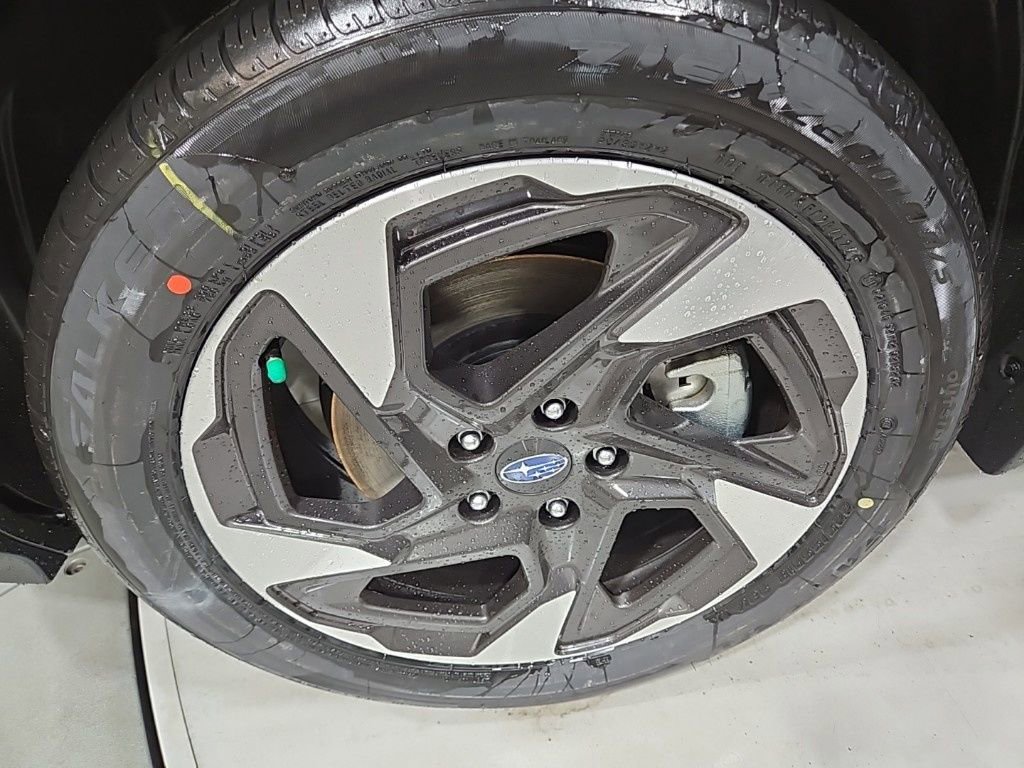 New 2025 Subaru Crosstrek 2.5i Limited w/ Crosstrek Mirror Package image 27