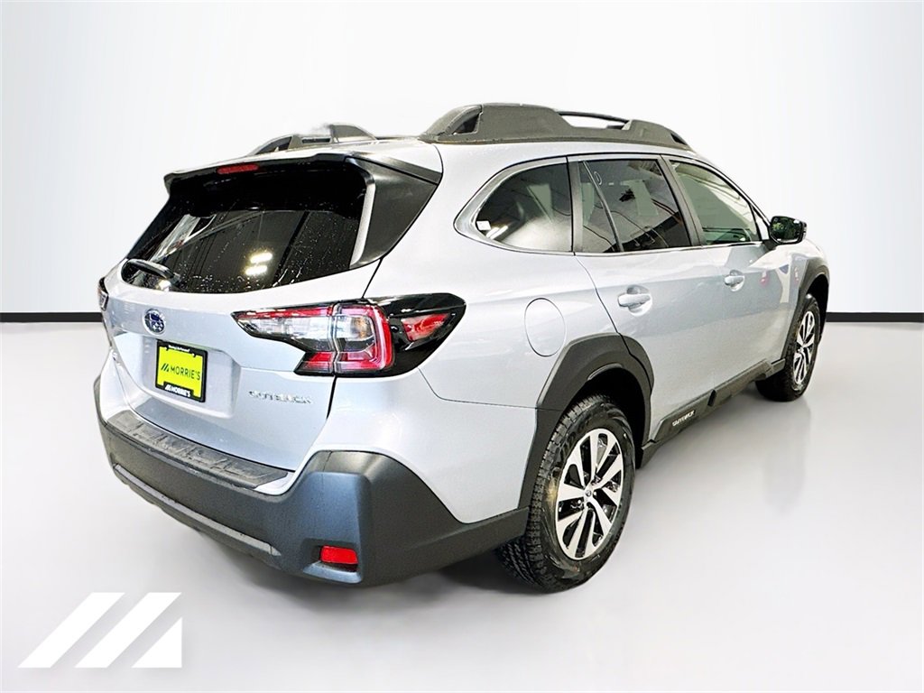 Certified 2025 Subaru Outback Premium image 5
