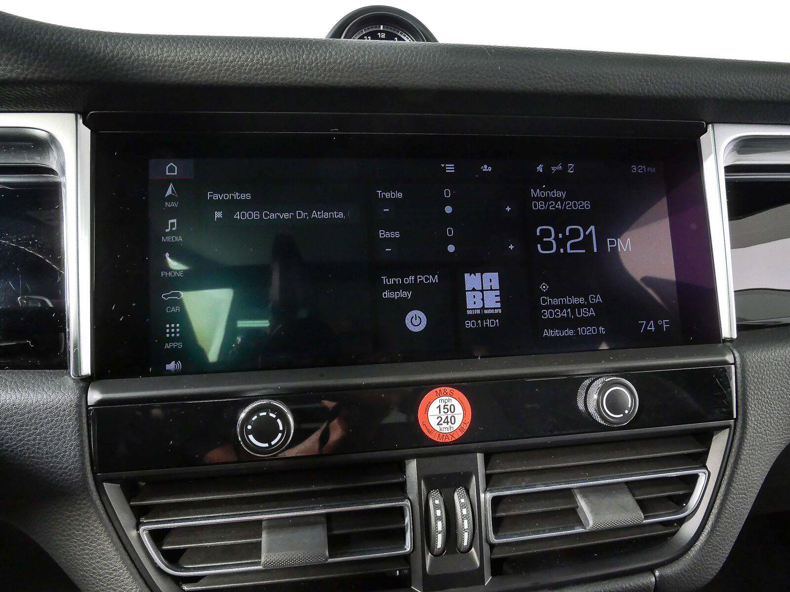 Certified 2025 Porsche Macan Turbo AWD/4WD image 14
