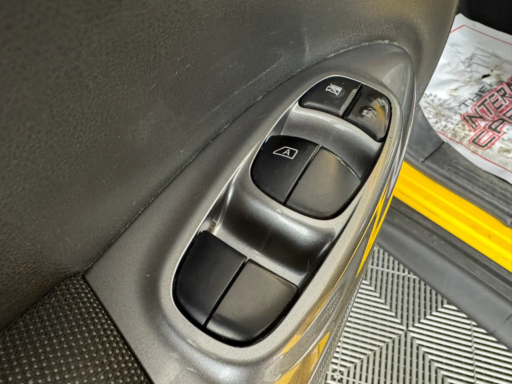 Used 2016 Nissan Juke SL FWD image 38