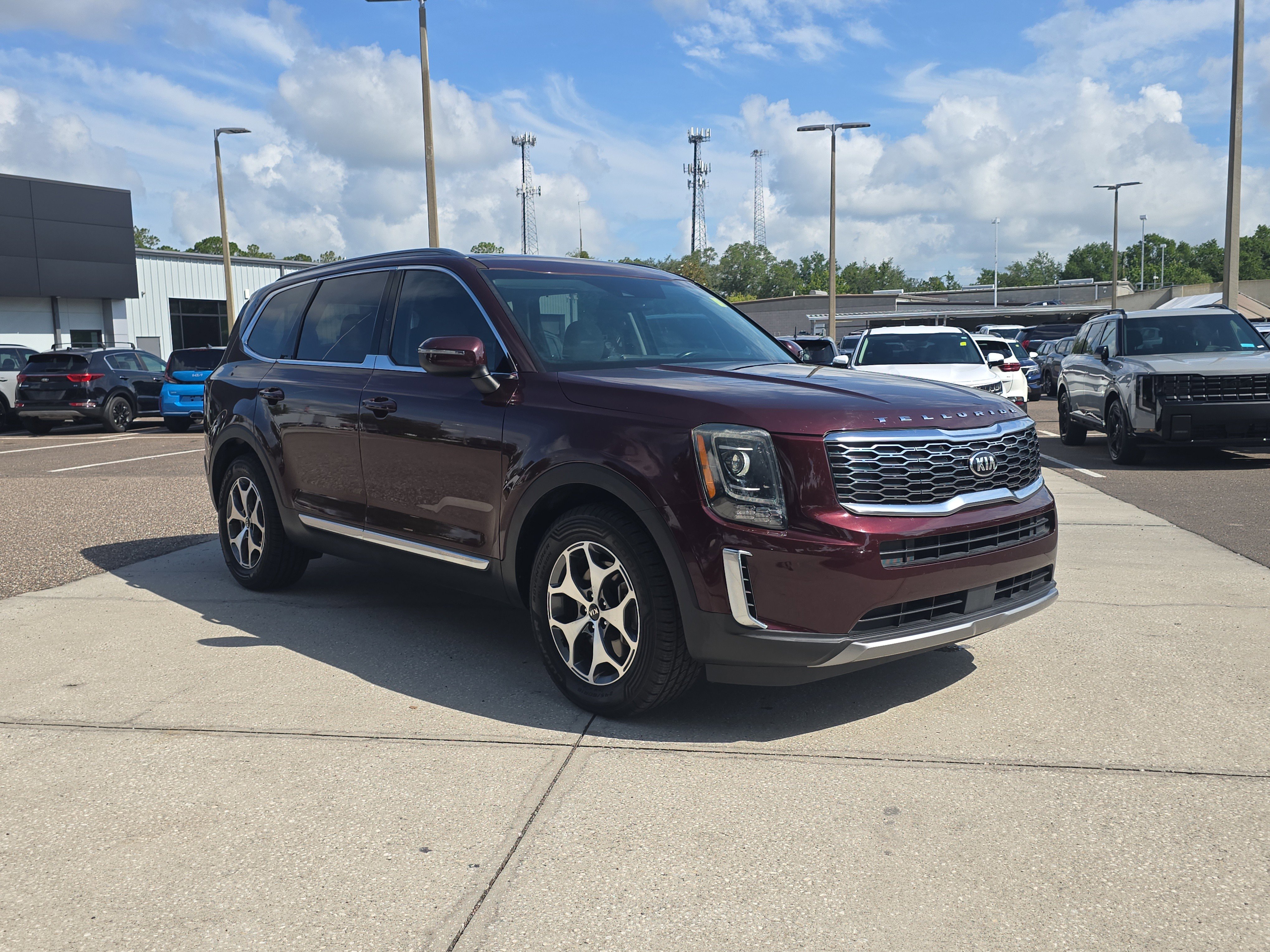 Used 2020 Kia Telluride EX FWD image 2