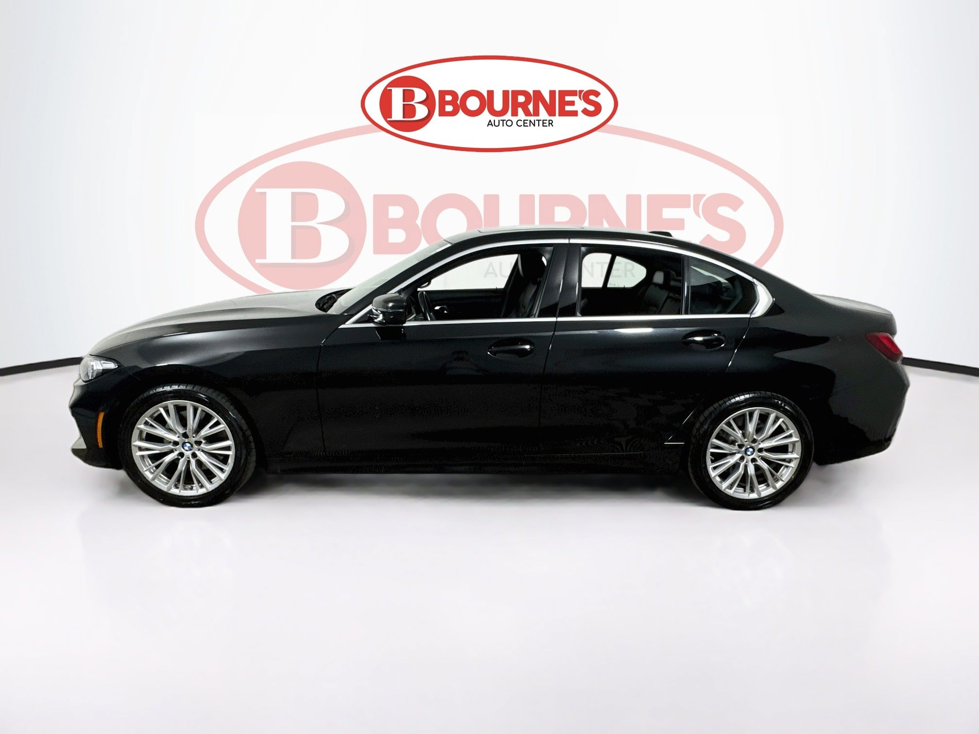 Used 2024 BMW 330i xDrive Sedan w/ Convenience Package AWD/4WD image 8
