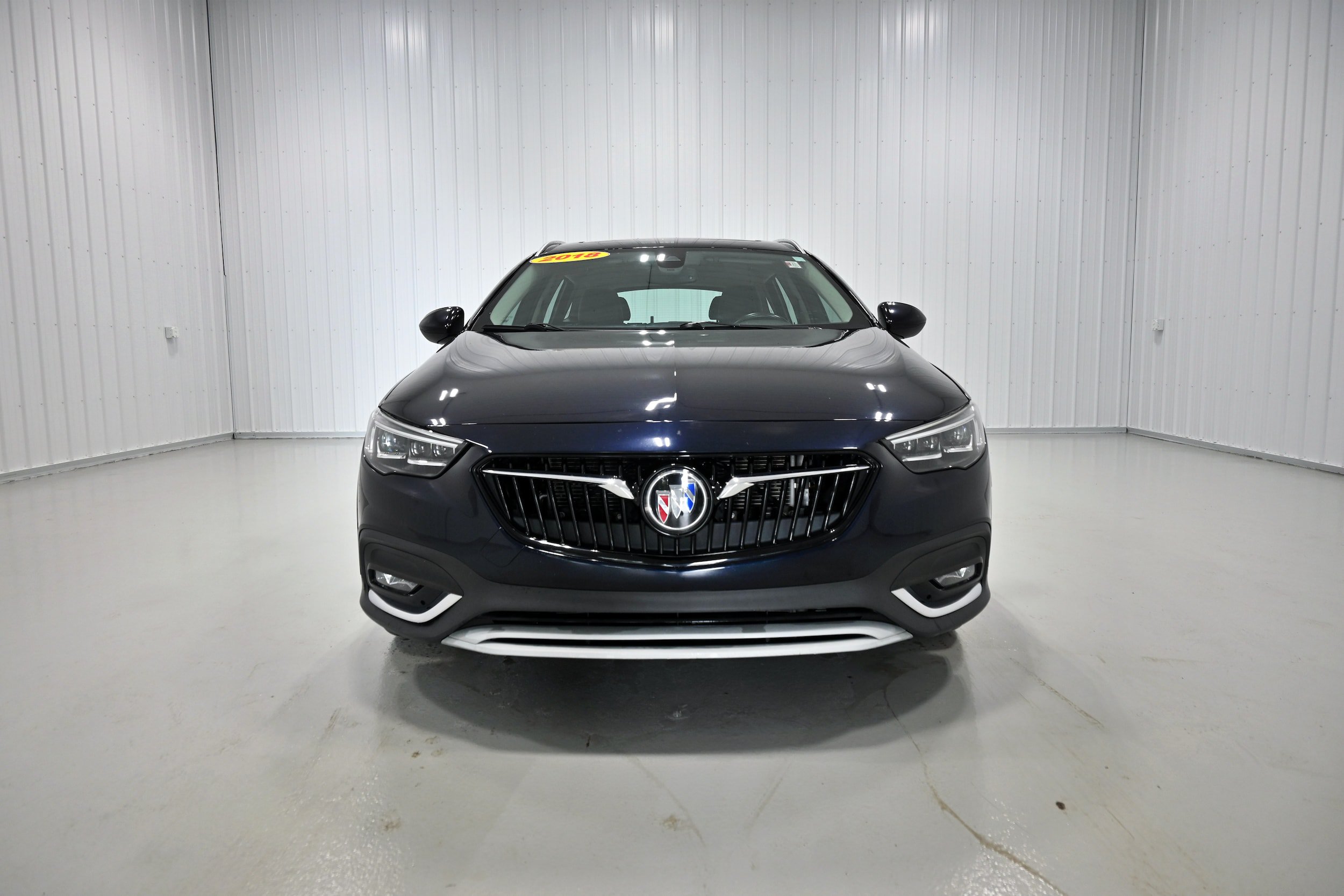 Used 2018 Buick Regal Essence w/ Driver Confidence Package #1 AWD/4WD image 21