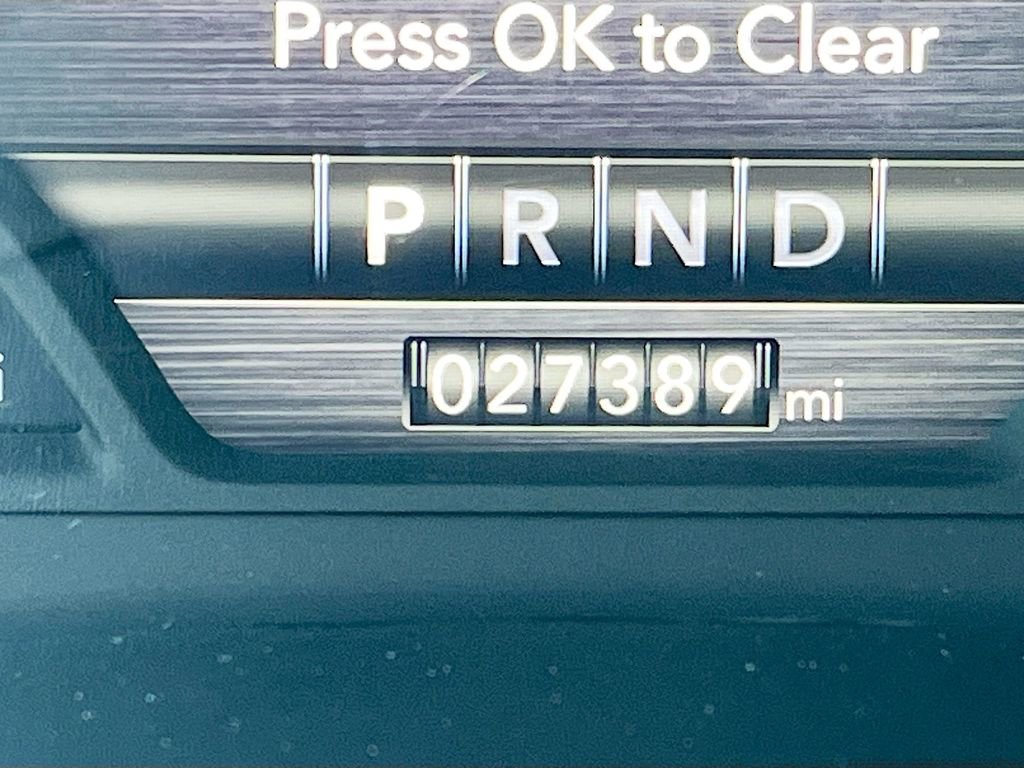 Used 2024 RAM 1500 Laramie image 12