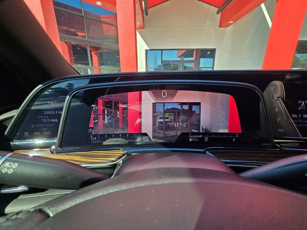 Used 2021 Cadillac Escalade Premium Luxury w/ Performance Package image 35