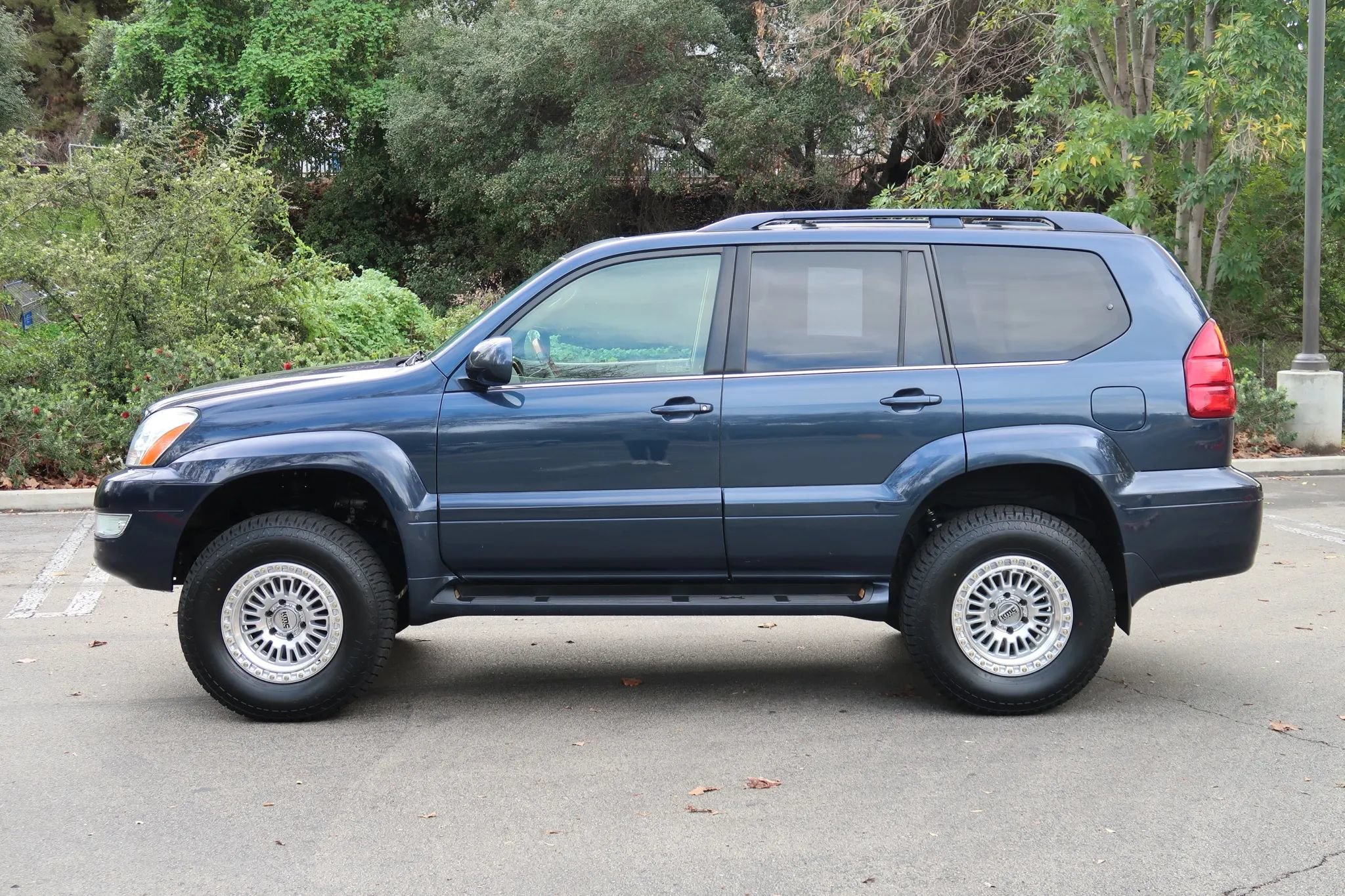 Used 2004 Lexus GX 470 AWD/4WD image 6