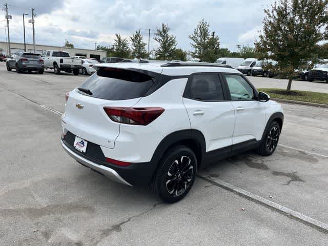Used 2022 Chevrolet TrailBlazer LT w/ Confidence II Package FWD image 8