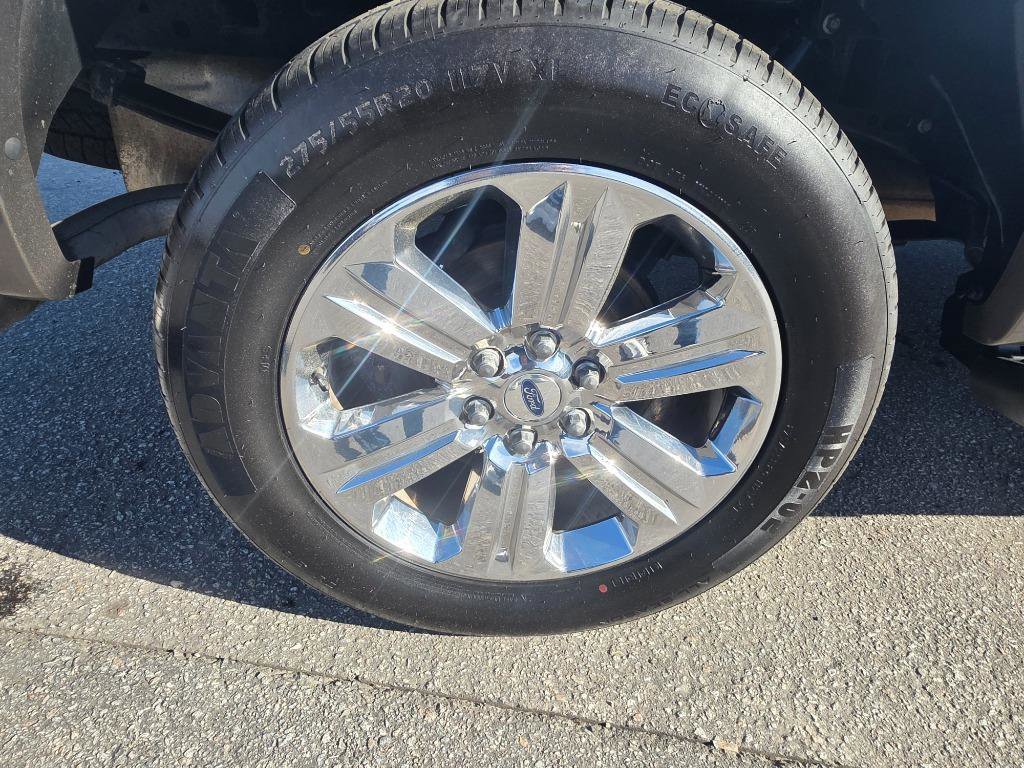 Used 2018 Ford F150 Lariat w/ Equipment Group 502A Luxury AWD/4WD image 19