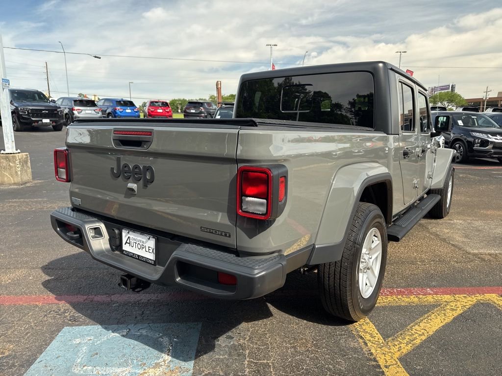 Used 2021 Jeep Gladiator Sport AWD/4WD image 6