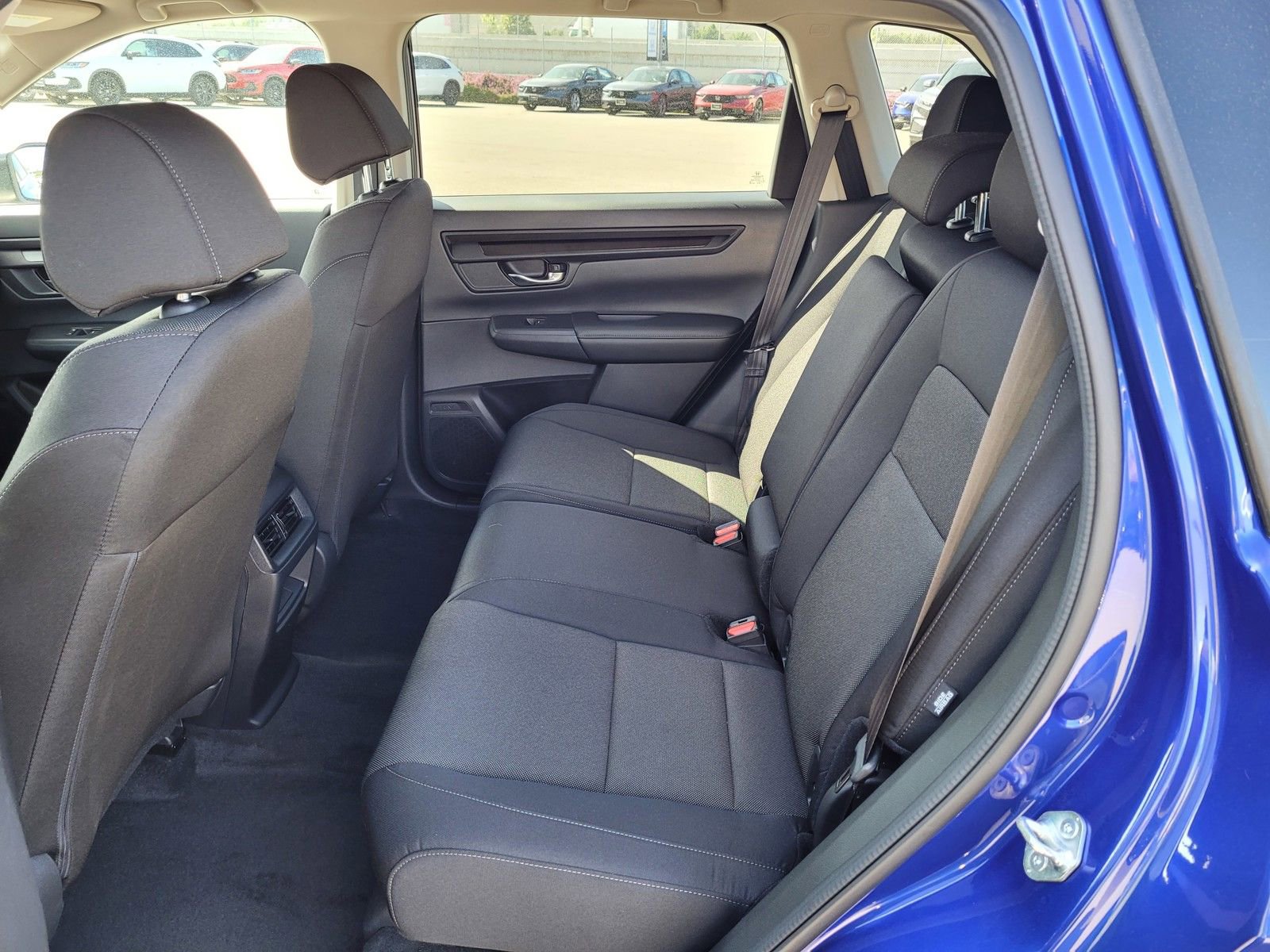 Used 2025 Honda CR-V LX image 12