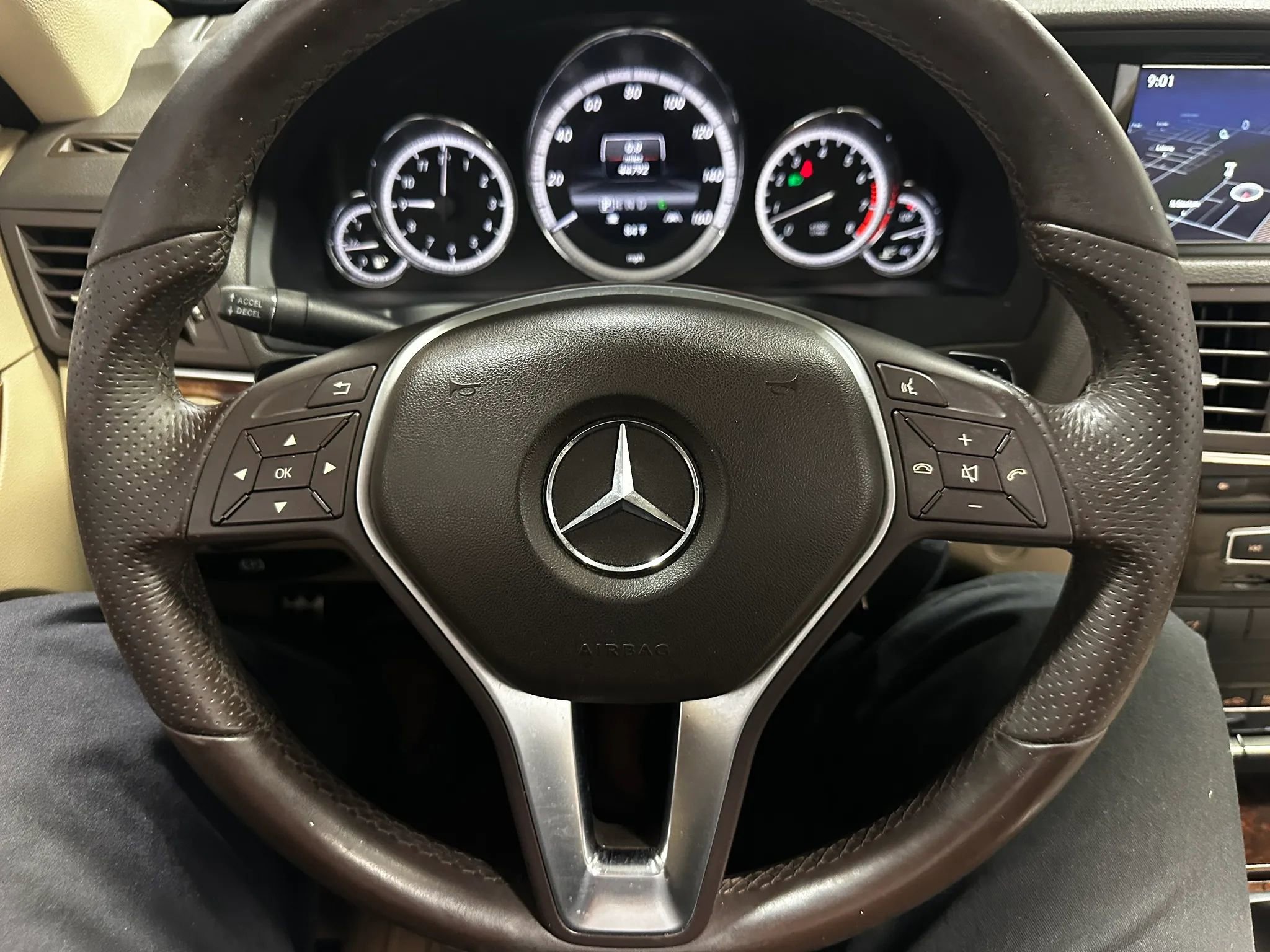 Used 2013 Mercedes-Benz E 350 Cabriolet w/ Premium 1 Pkg image 24
