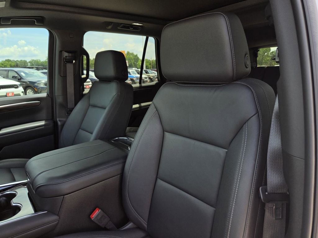 Used 2025 Chevrolet Tahoe LT w/ Comfort Package RWD image 15