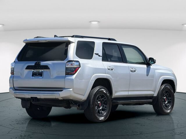 Used 2021 Toyota 4Runner TRD Off-Road Premium w/ Moonroof Package AWD/4WD image 7