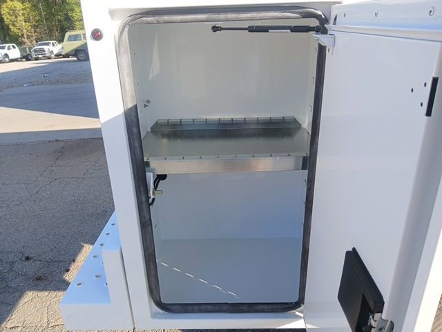 New 2026 RAM 5500 Tradesman w/ Chrome Appearance Group image 14