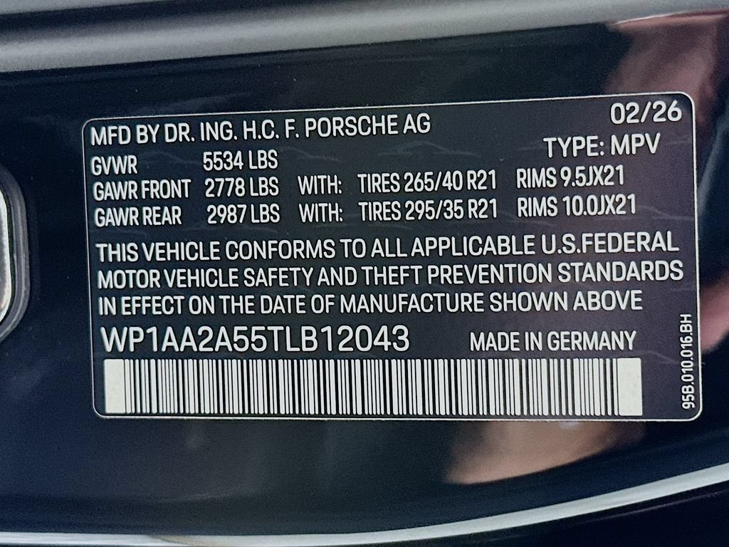 New 2026 Porsche Macan AWD/4WD image 34