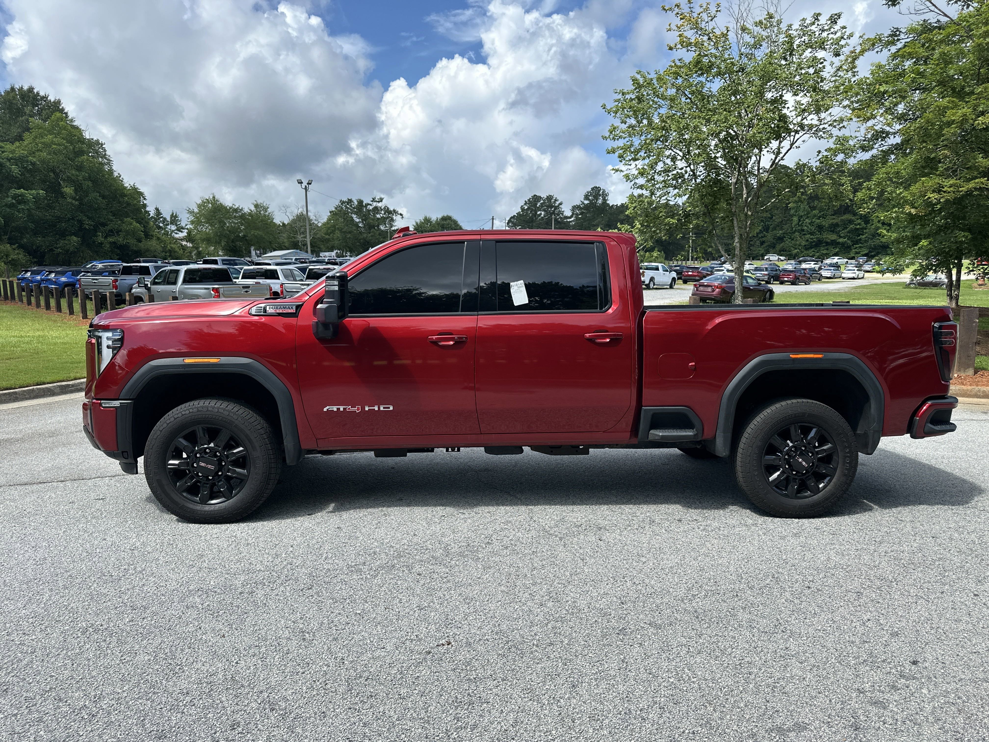 Used 2024 GMC Sierra 2500 AT4 w/ Technology Package image 8