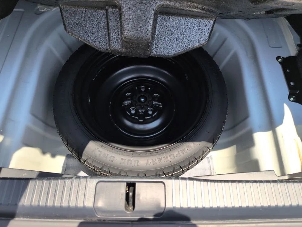 Used 2015 Lexus ES 300h image 52