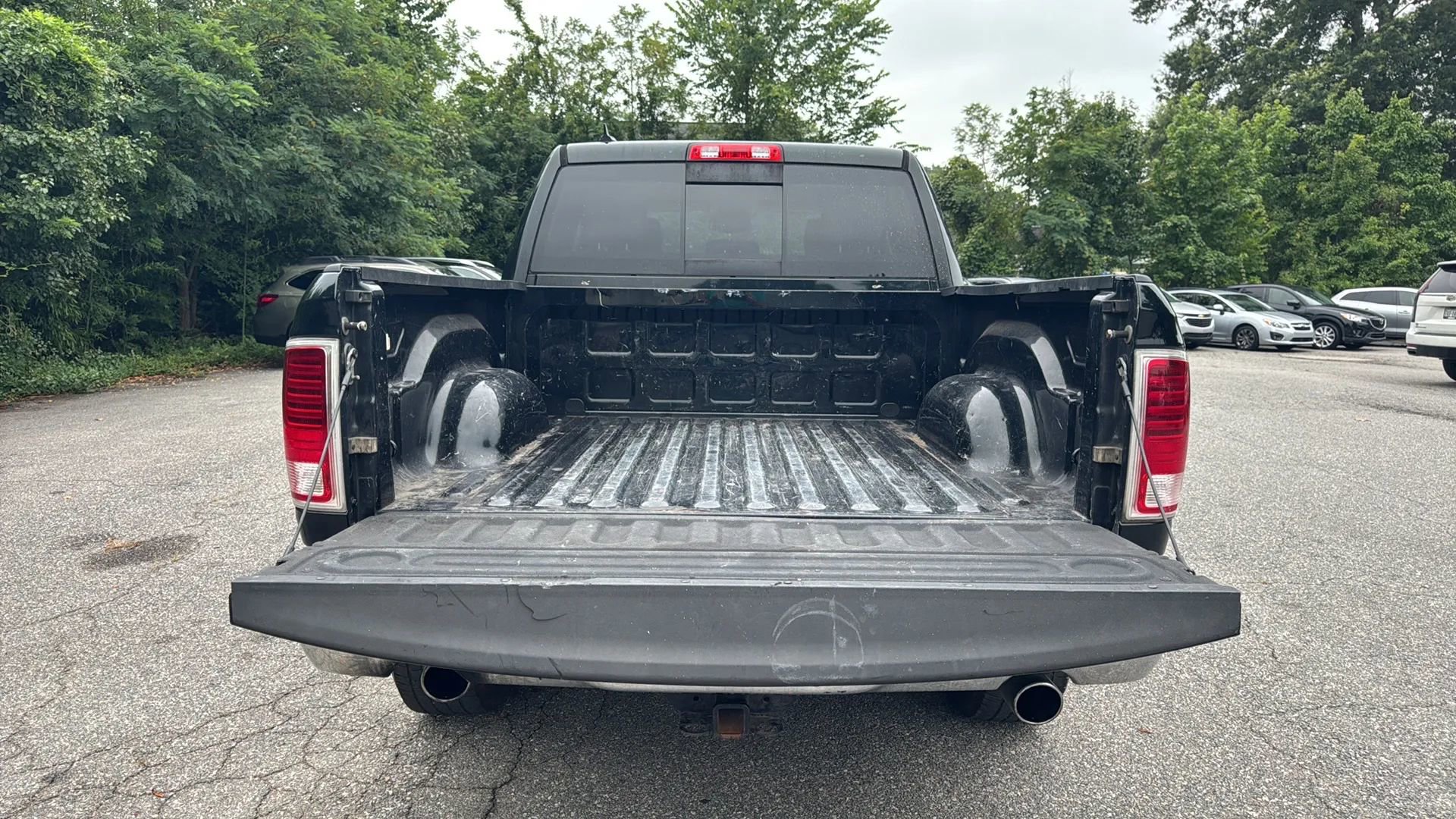 Used 2016 RAM 1500 Laramie w/ Convenience Group image 13