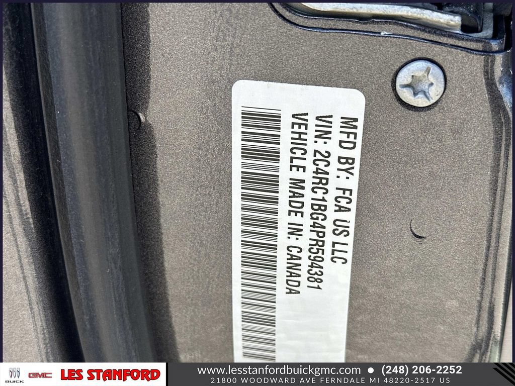 Used 2023 Chrysler Pacifica Touring-L FWD image 20